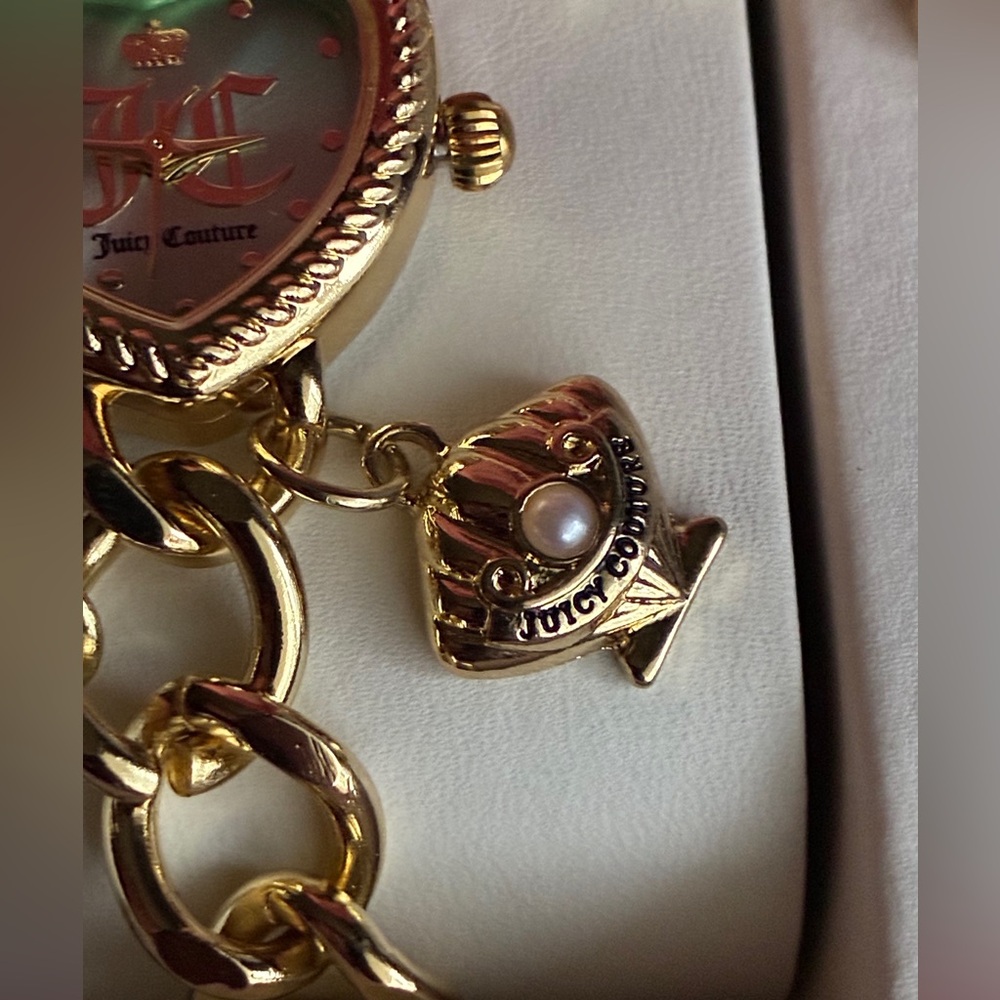 Juicy Couture Gold and Green Charm Bracelet - Picture 6 of 10